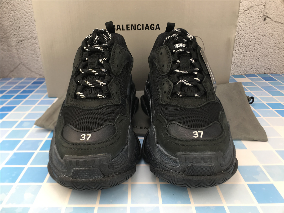 G5 Batch Balenciaga Triple S Black 172342M237002